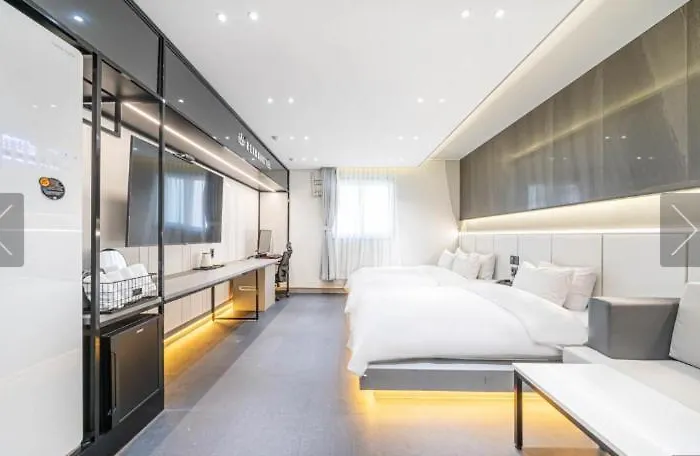 Reina Hotel Ciudad Metropolitana de Busan
