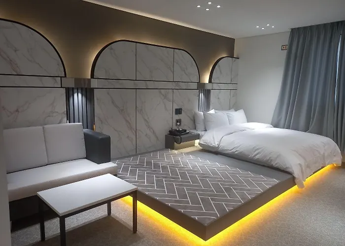 Reina Hotel Ciudad Metropolitana de Busan